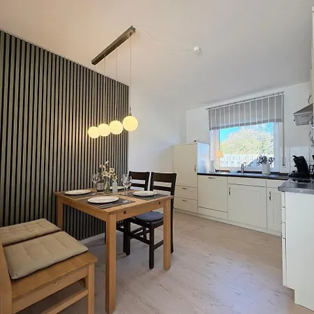 Haus Strandgut In Hooksiel * Schillig